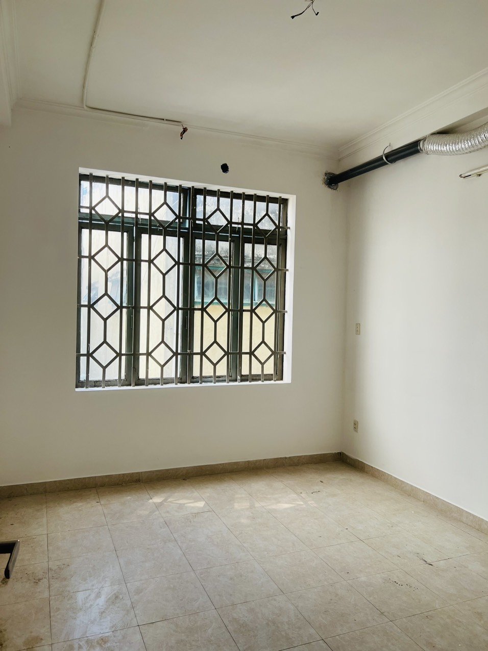 Cho thuê Nguyên Căn mặt tiền đường Hồng Hà, Phường 2, Quận Tân Bình